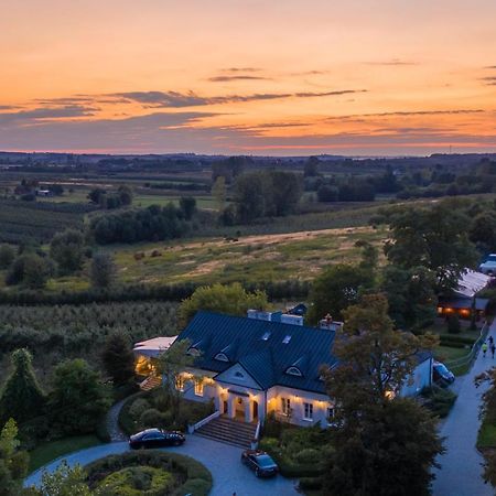 Przybysławice Dwor Na Wichrowym Wzgorzu B&B 외부 사진