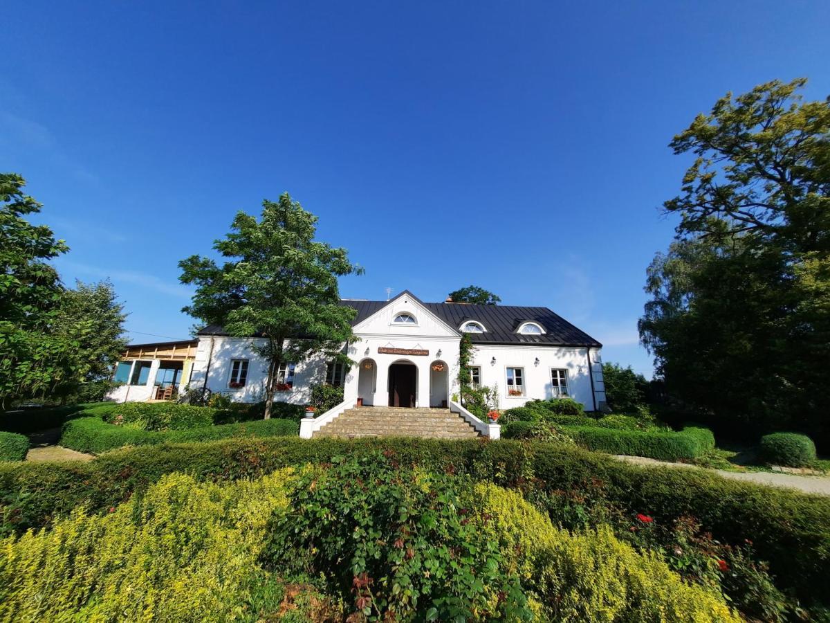 Przybysławice Dwor Na Wichrowym Wzgorzu B&B 외부 사진