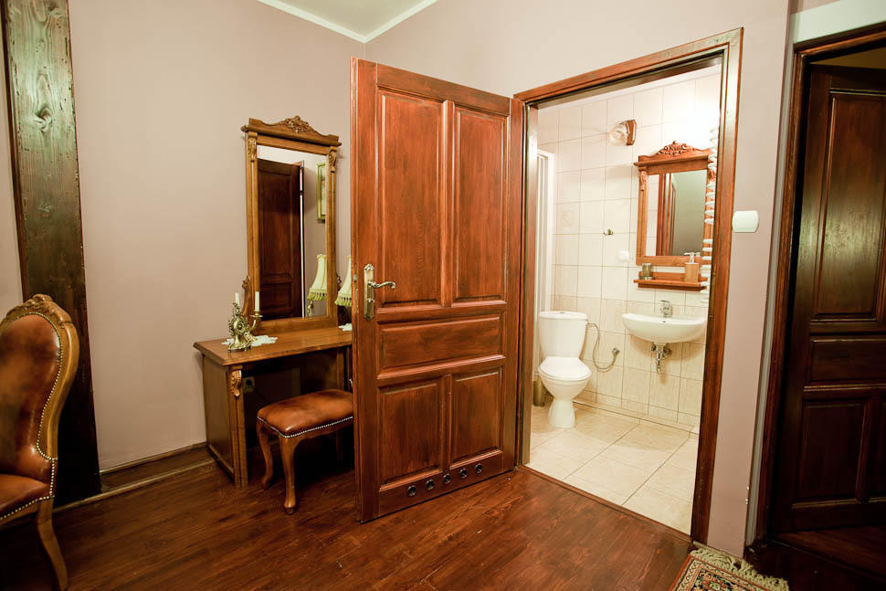Przybysławice Dwor Na Wichrowym Wzgorzu B&B 객실 사진