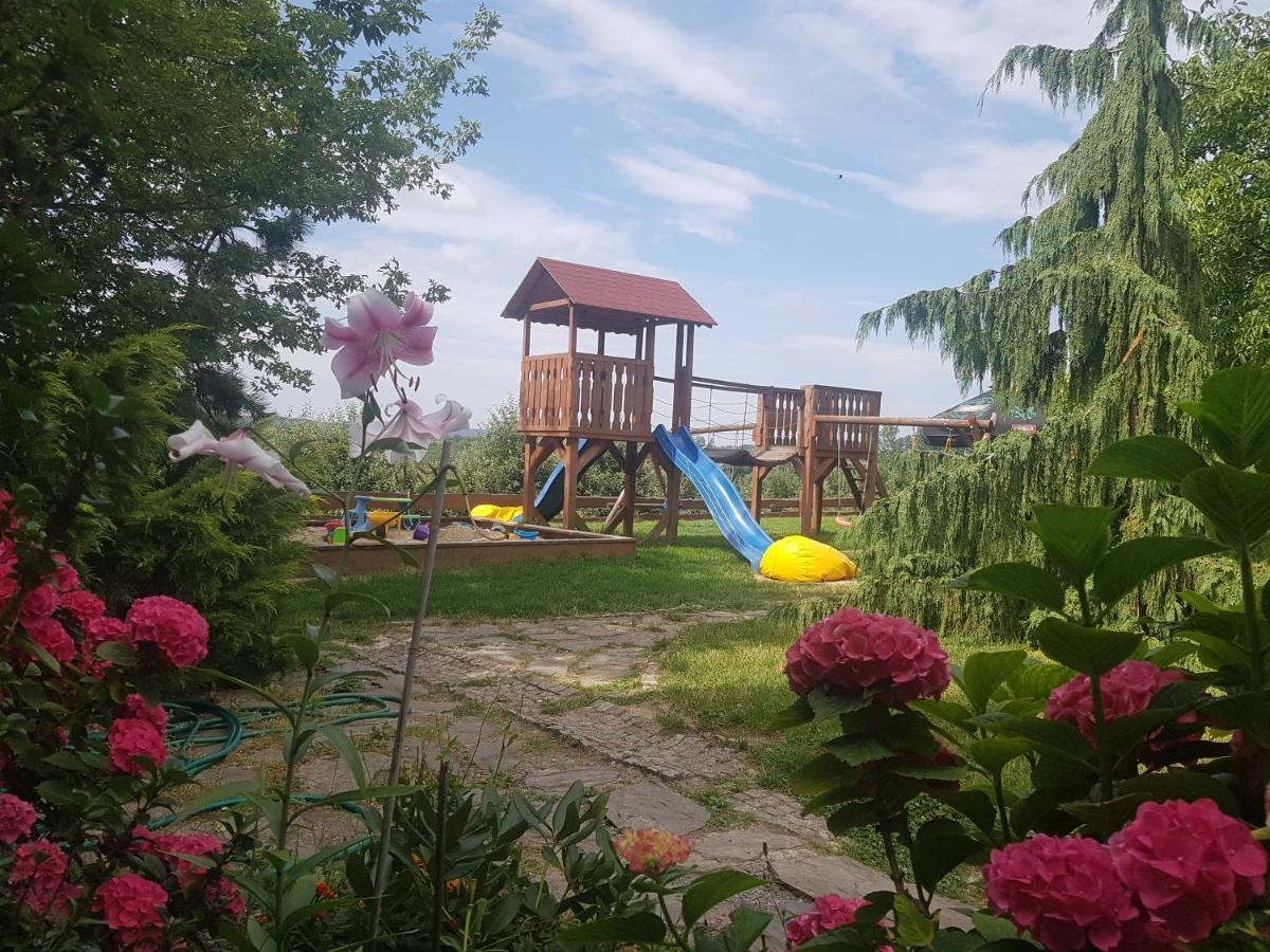 Przybysławice Dwor Na Wichrowym Wzgorzu B&B 외부 사진